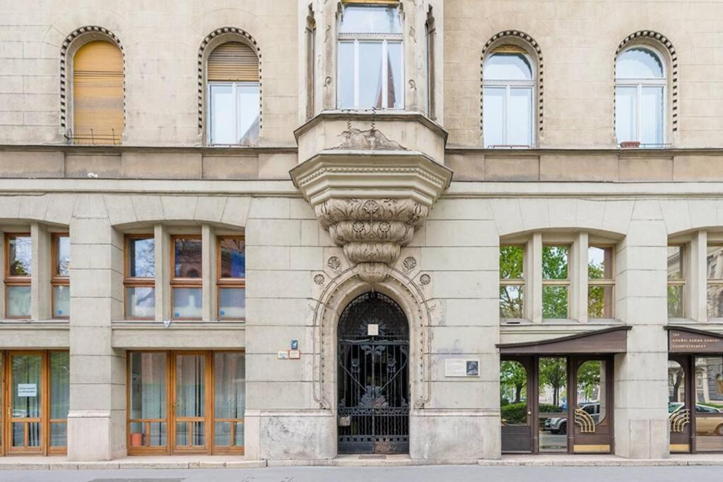 Venus Apartments - The Actor'S Den Budapest Exterior photo